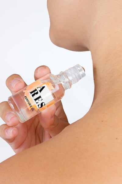 Huile parfumée aux phéromones Ares pour hommes 20ml vue 3 | ÉCRIN